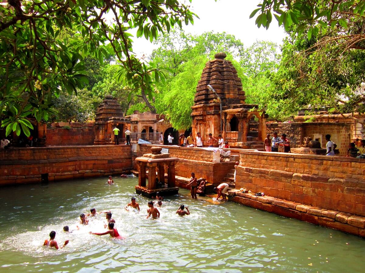 Le temple de Bhutanatha au bord du lac Agastya à Badami