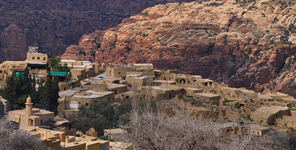 Voyage dans la reserve de biosphere de Dana, le village de Dana