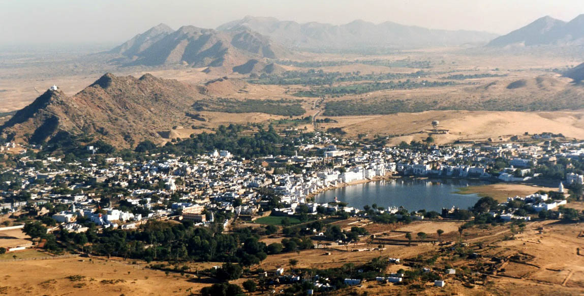 Panorama sur Pushkar et son lac