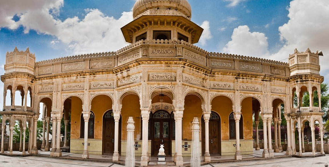 Temple dédié à Krishna de Churi Ajitgarh