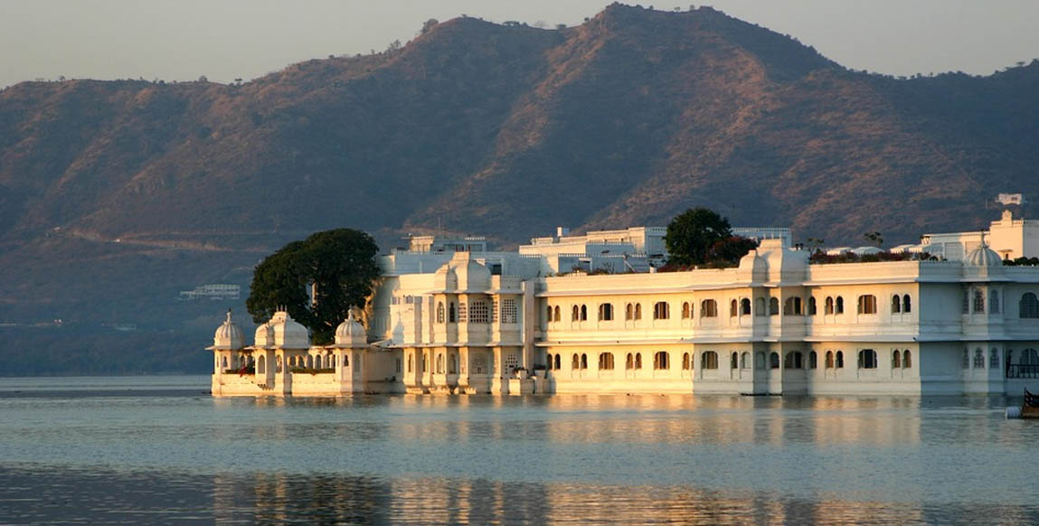 Le Lake Palace sur le lac Pichola