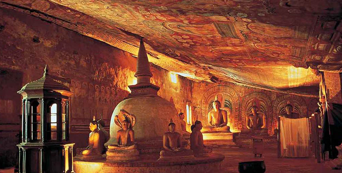 Voyage à Dambulla : l'intérieur d'une des grottes