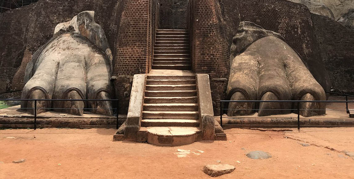 Voyage à Sigiriya : les fameuses pattes du Lion