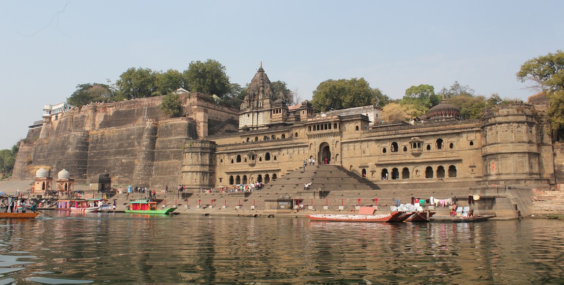 voyage au centre de l'Inde, Maheshwar ghats