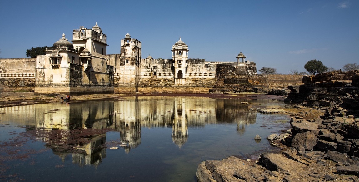 voyage le grand tour du Rajasthan, lac dans le fort de Chittorgarh