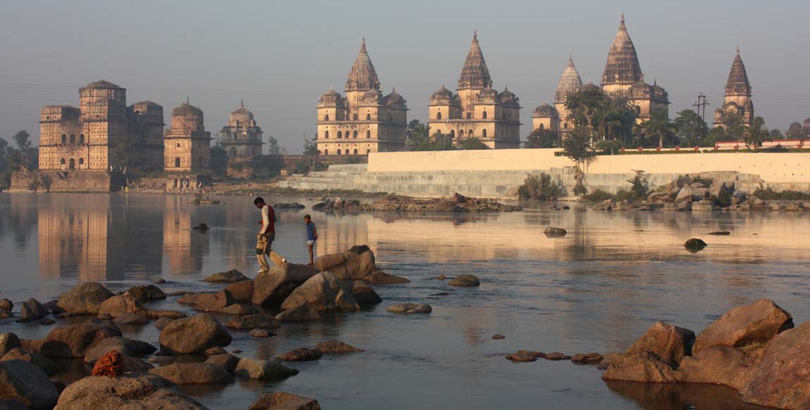 voyage au Rajasthan Inde du nord, Tombeaux sur les rives de la rivière Betwa, Orchha