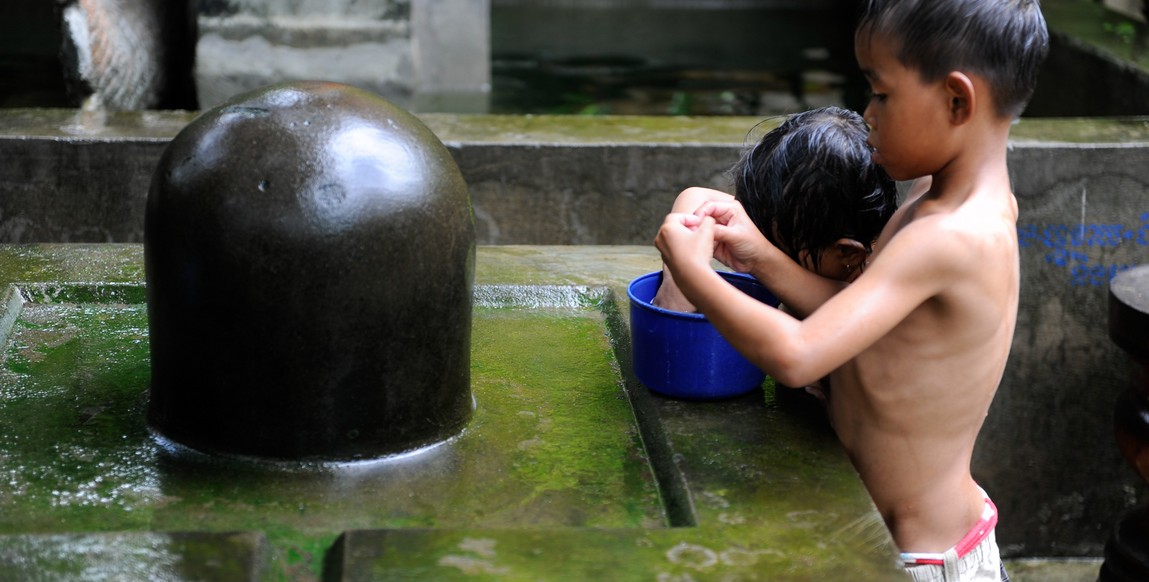 Voyage au Laos, lingam