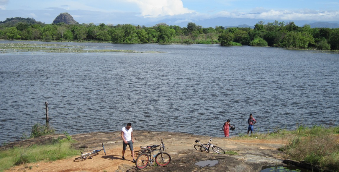 Voyage au Sri Lanka, trek, VTT et canoë, promenade en vélo