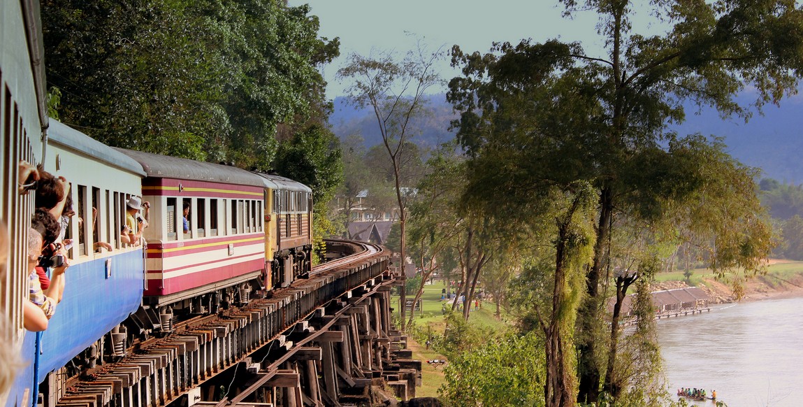 Voyage à Bangkok, train sur la rivière Kwai