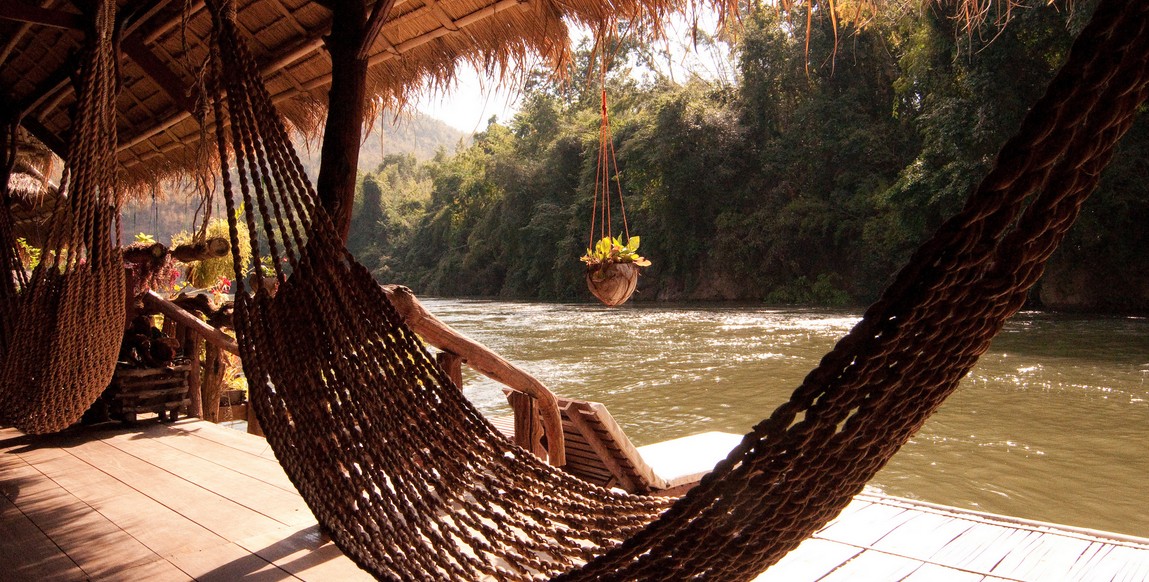 Voyage à Bangkok, repos sur la rivière Kwai