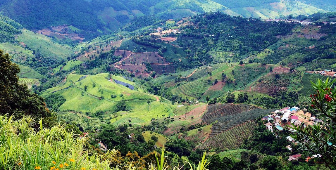 Voyage en thaïlande authentique, paysages près de Mae Salong