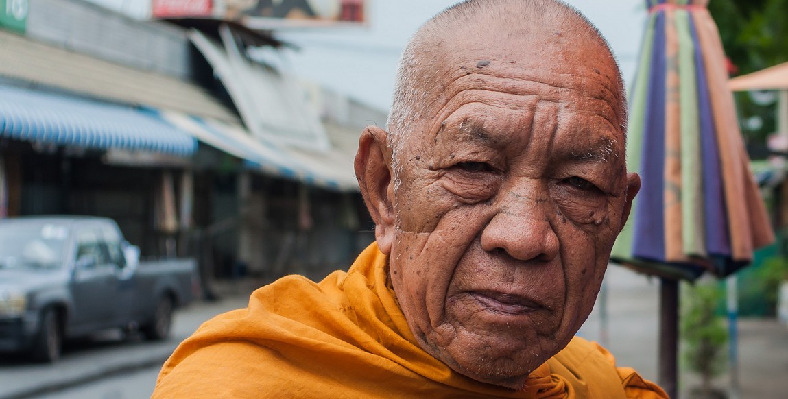 Voyage Thaïlande Laos, moine à Bangkok