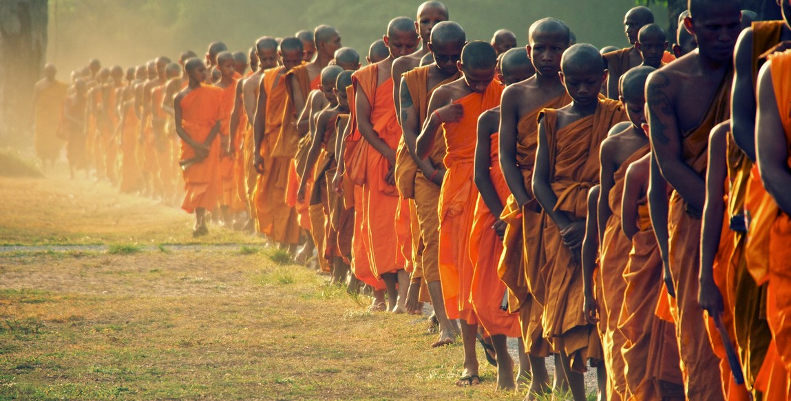 voyage Vietnam et Cambodge - Moines à Luang Prabang